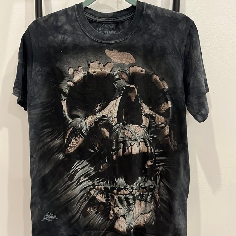 The Mountain 2011 Breakthrough Skull All Over Print T-Shirt Size S